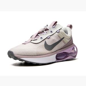 Nike Air Max 2021 Spruce Aura (Women's) size 9